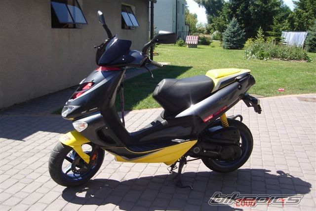 Photo 1580890