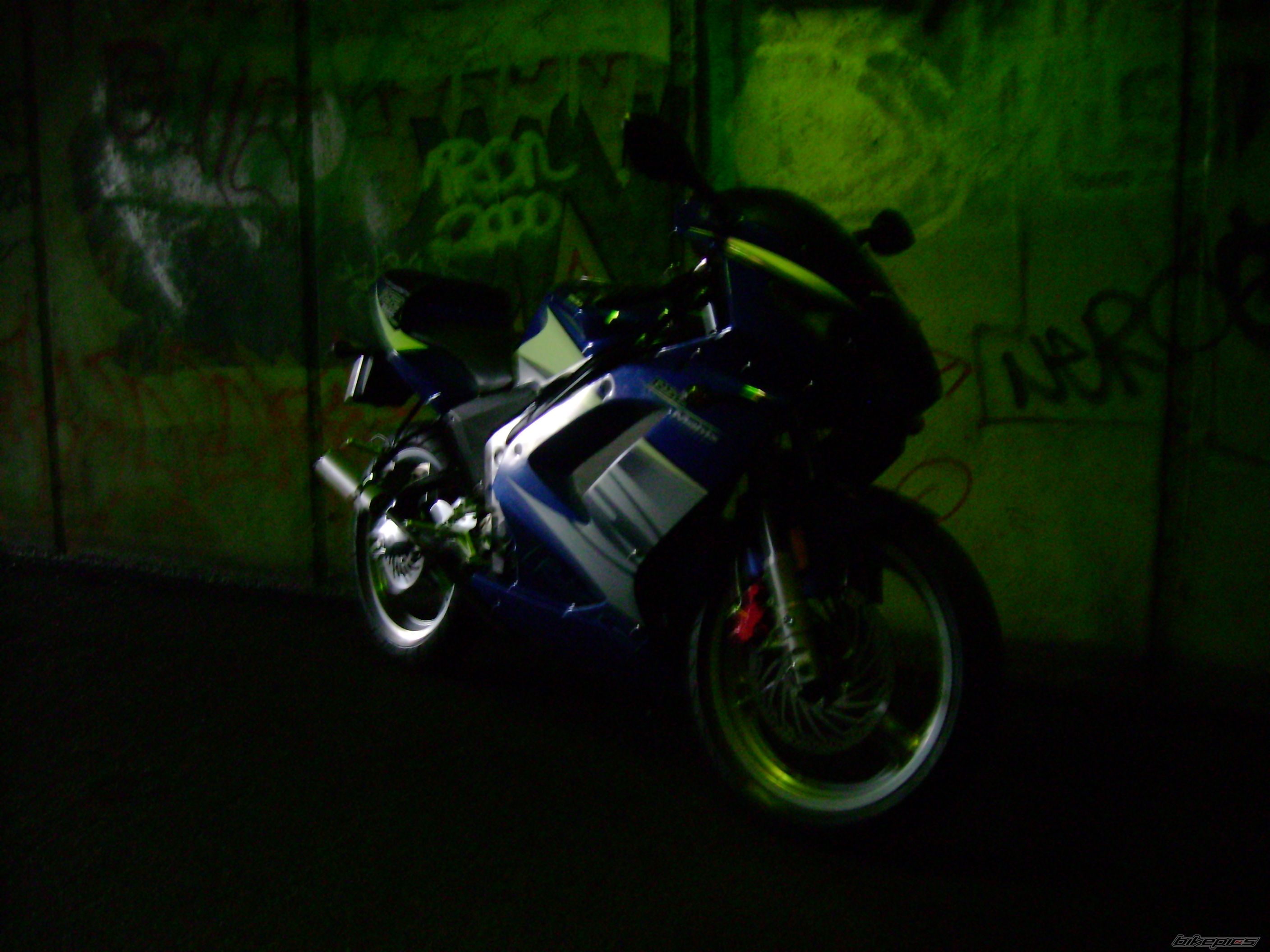 Photo 1580914