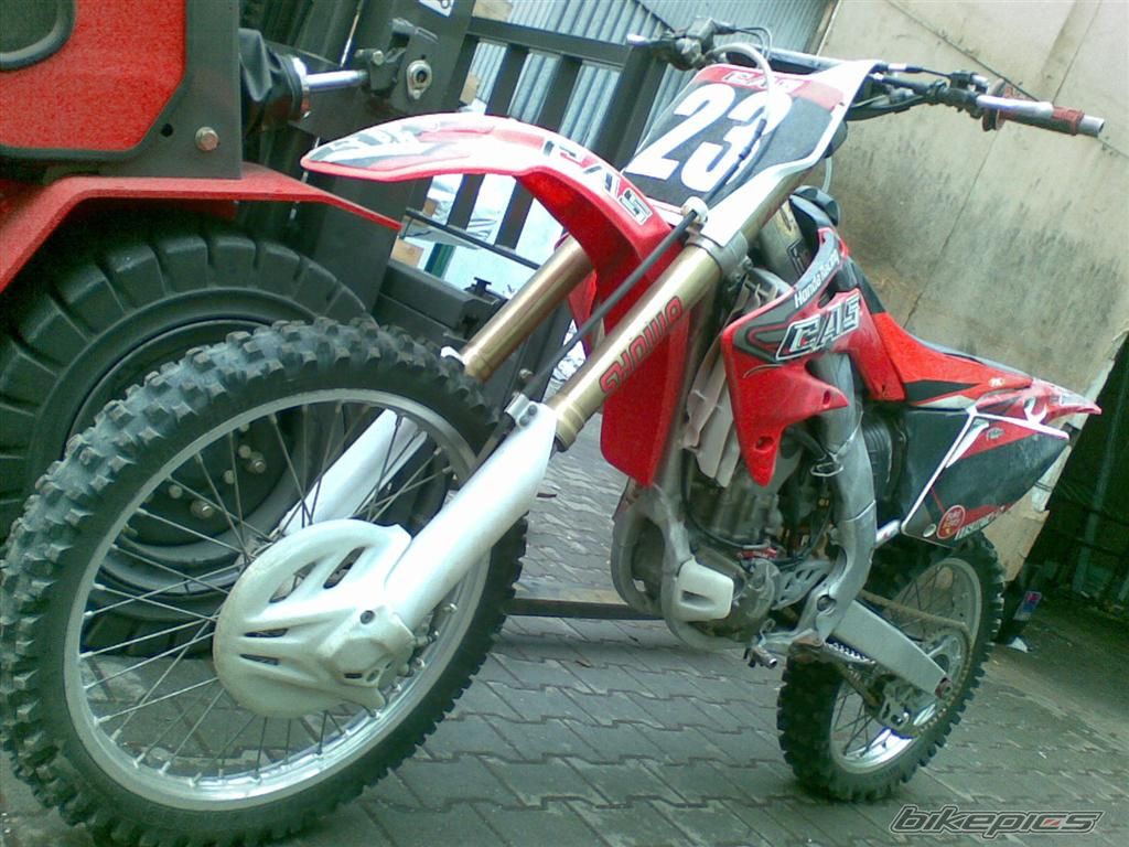 Photo 1581049