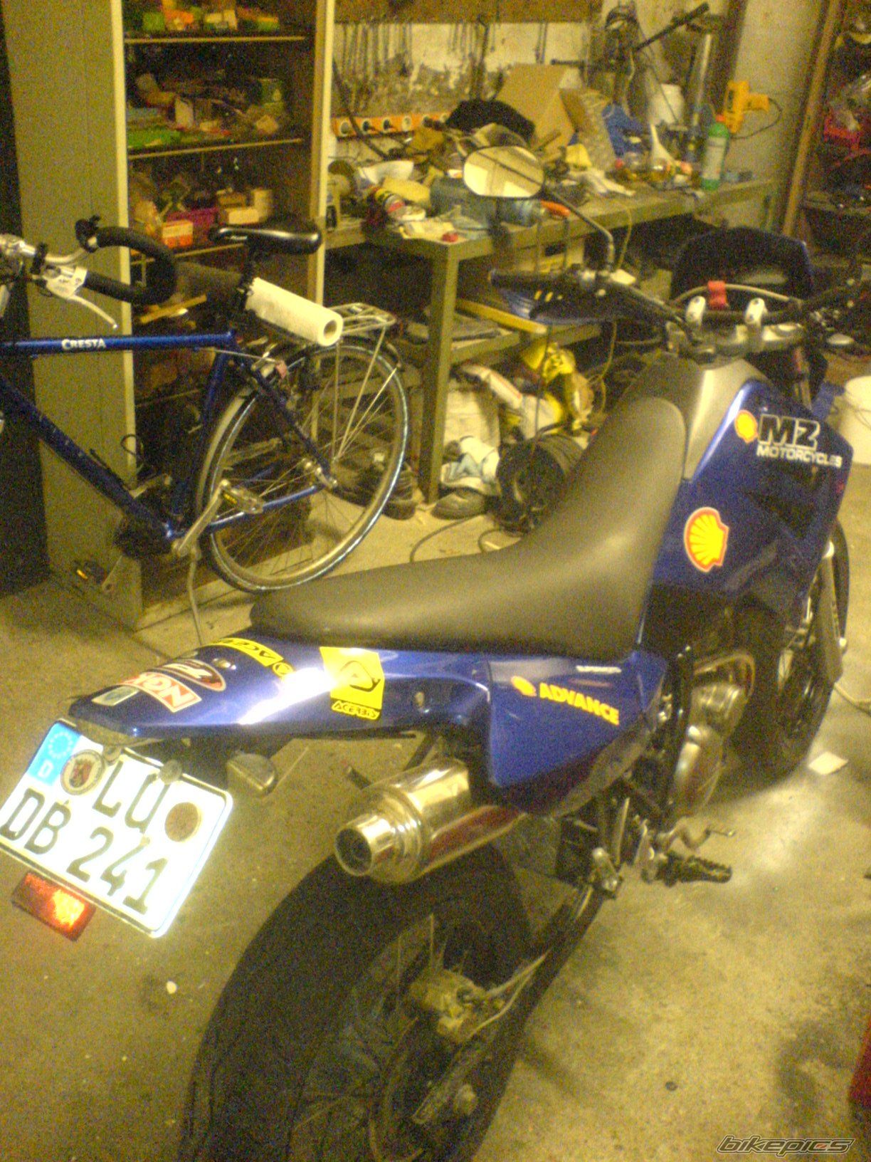 Photo 1581303