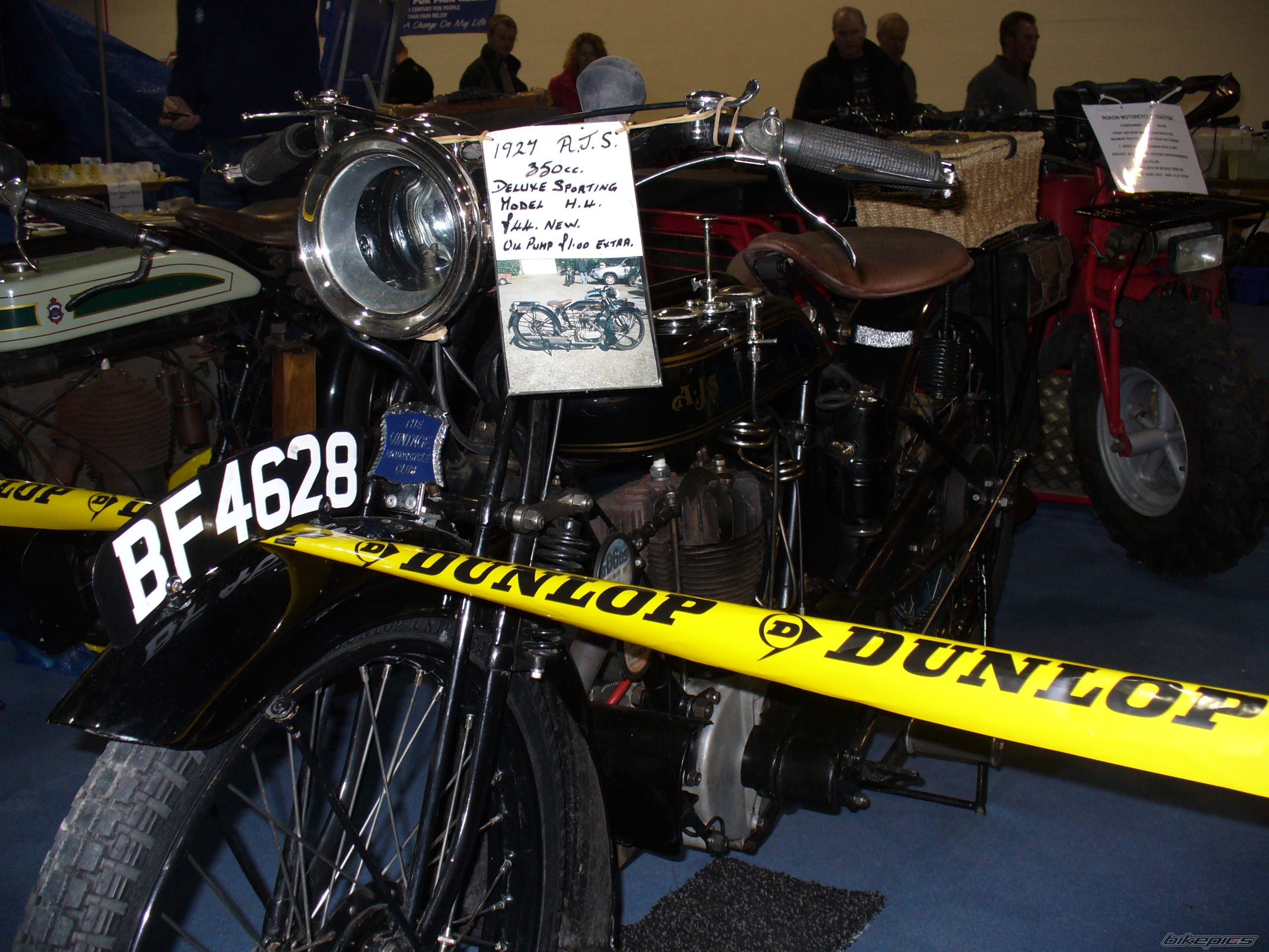 Photo 1581412