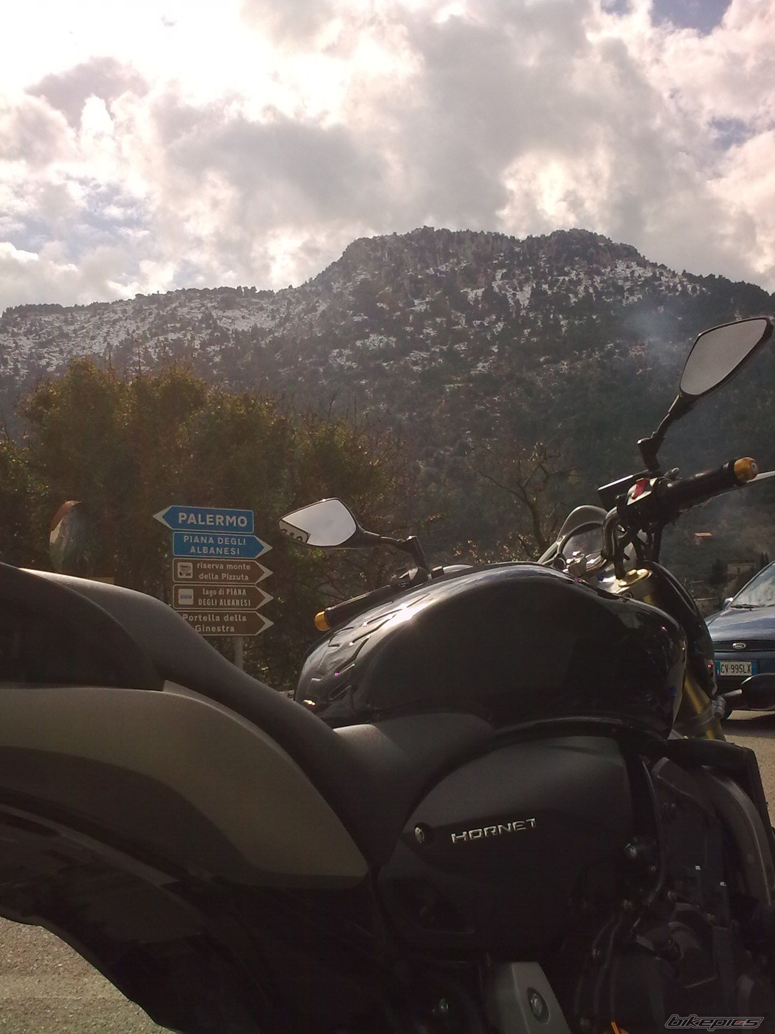 Photo 1581480