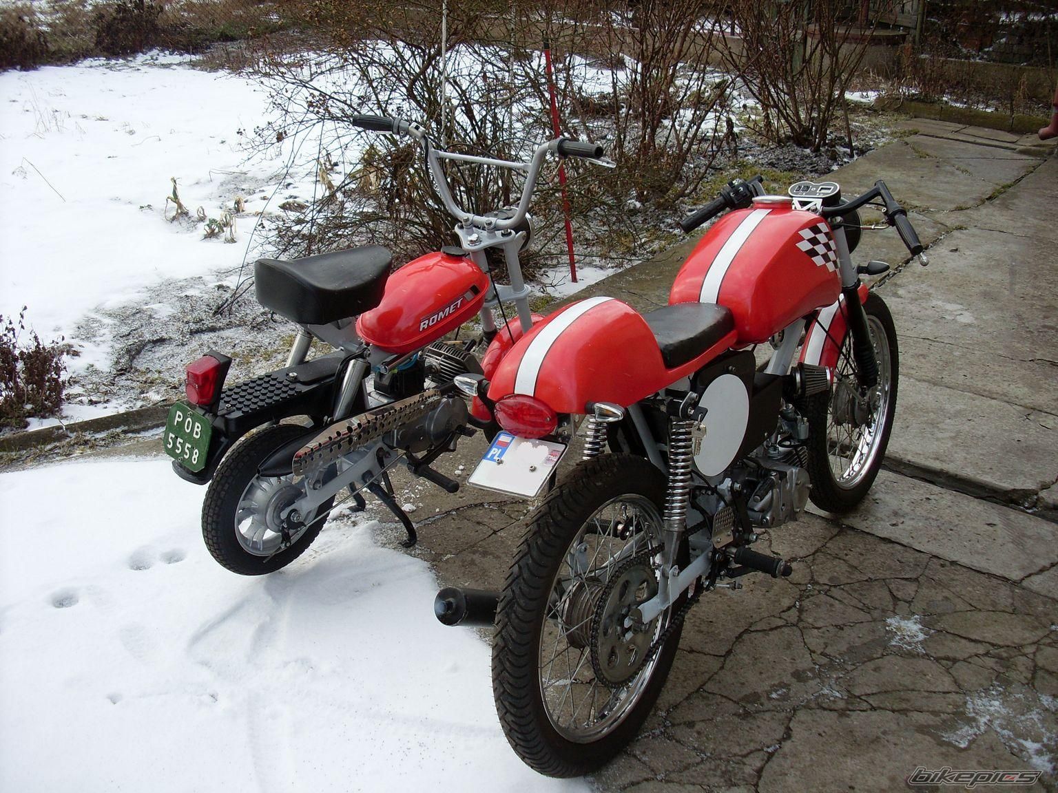 Photo 1581523