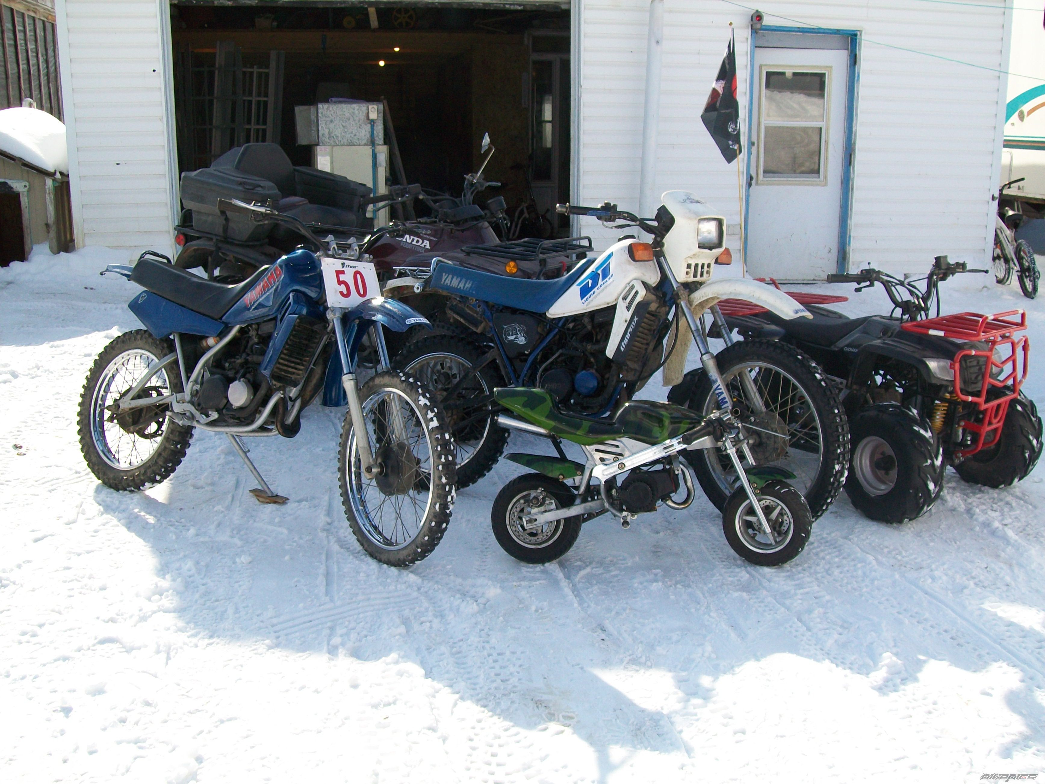 Photo 1581840