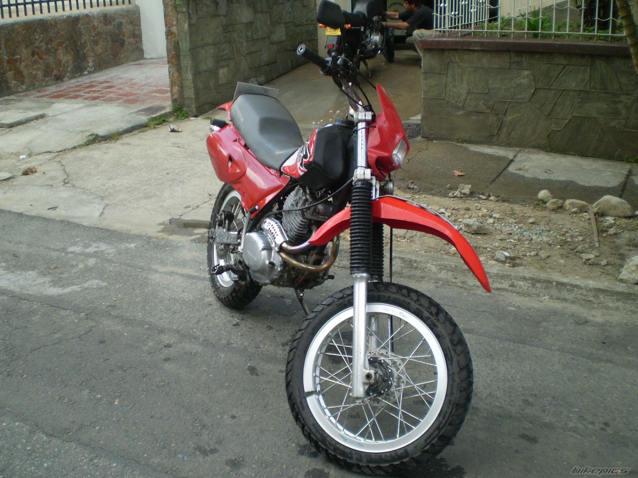 Photo 1581986