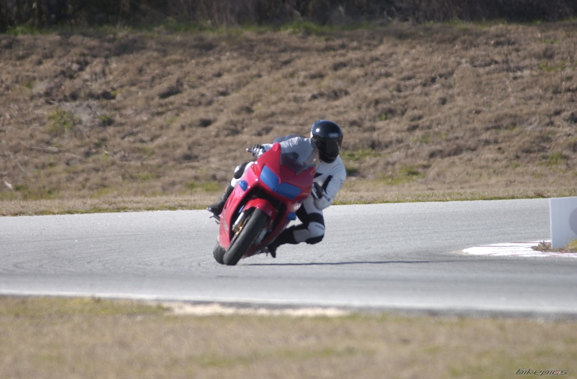 Photo 1582042
