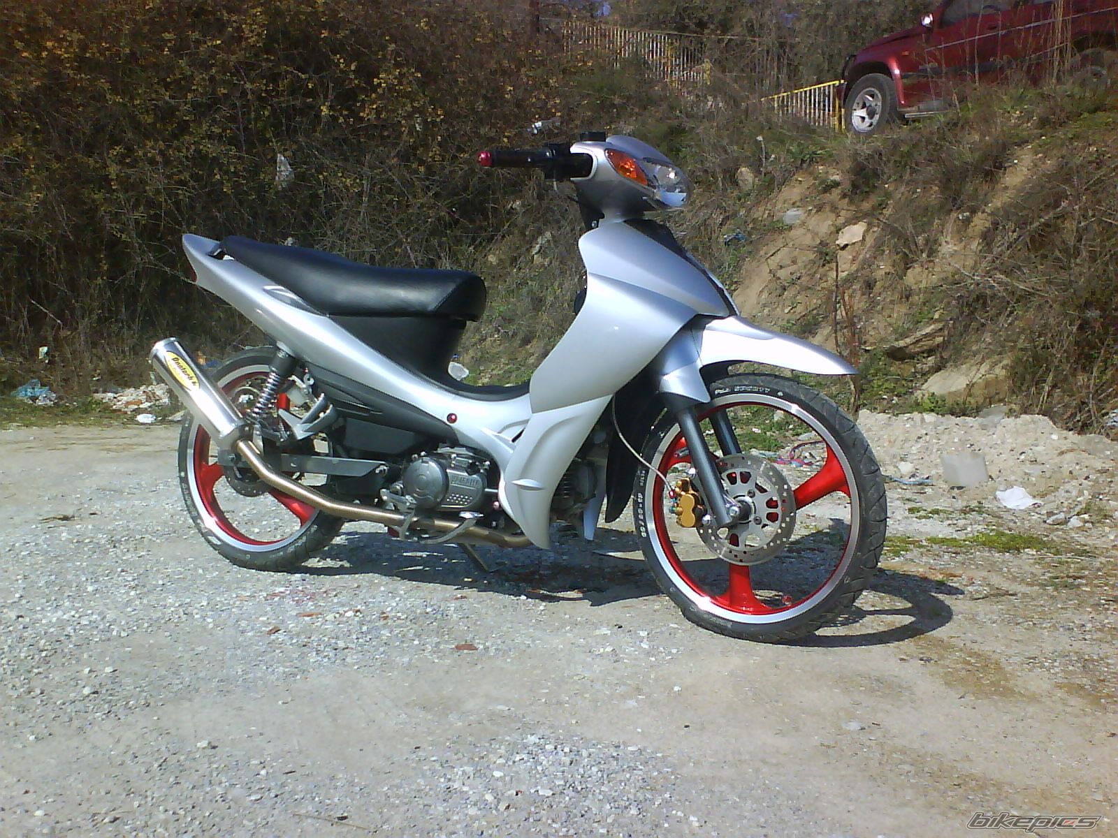 Photo 1582060