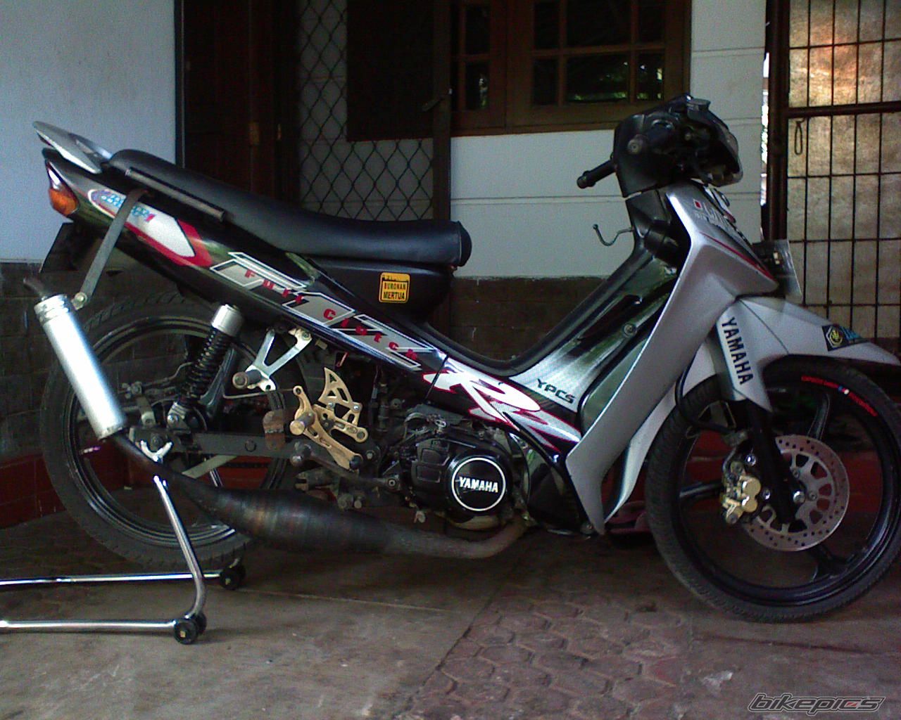 Photo 1582617