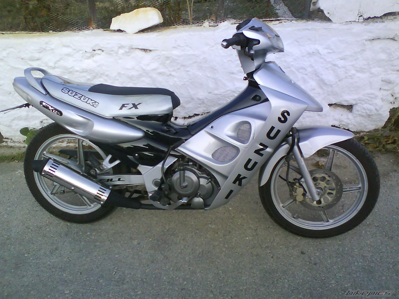 Photo 1582836