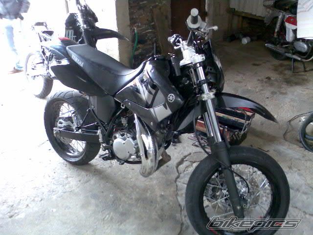 Photo 1582943