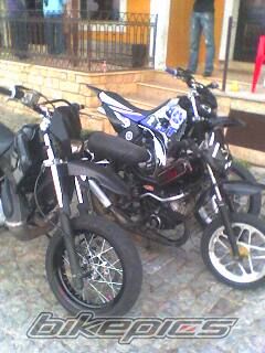 Photo 1582945