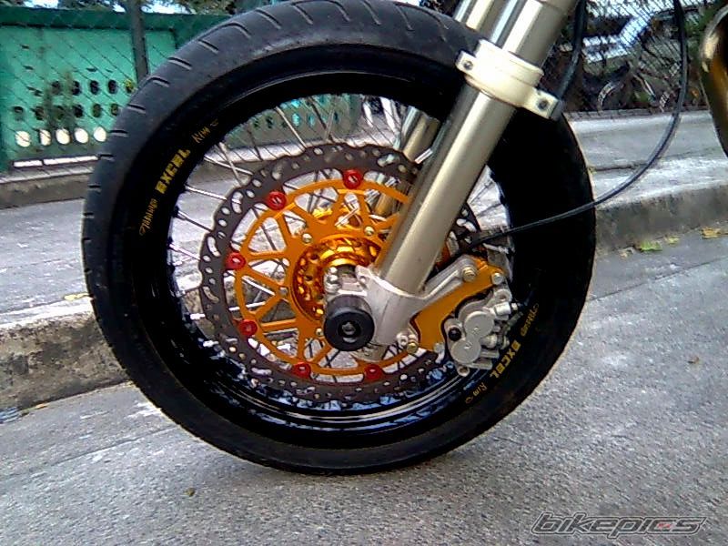 Photo 1583354