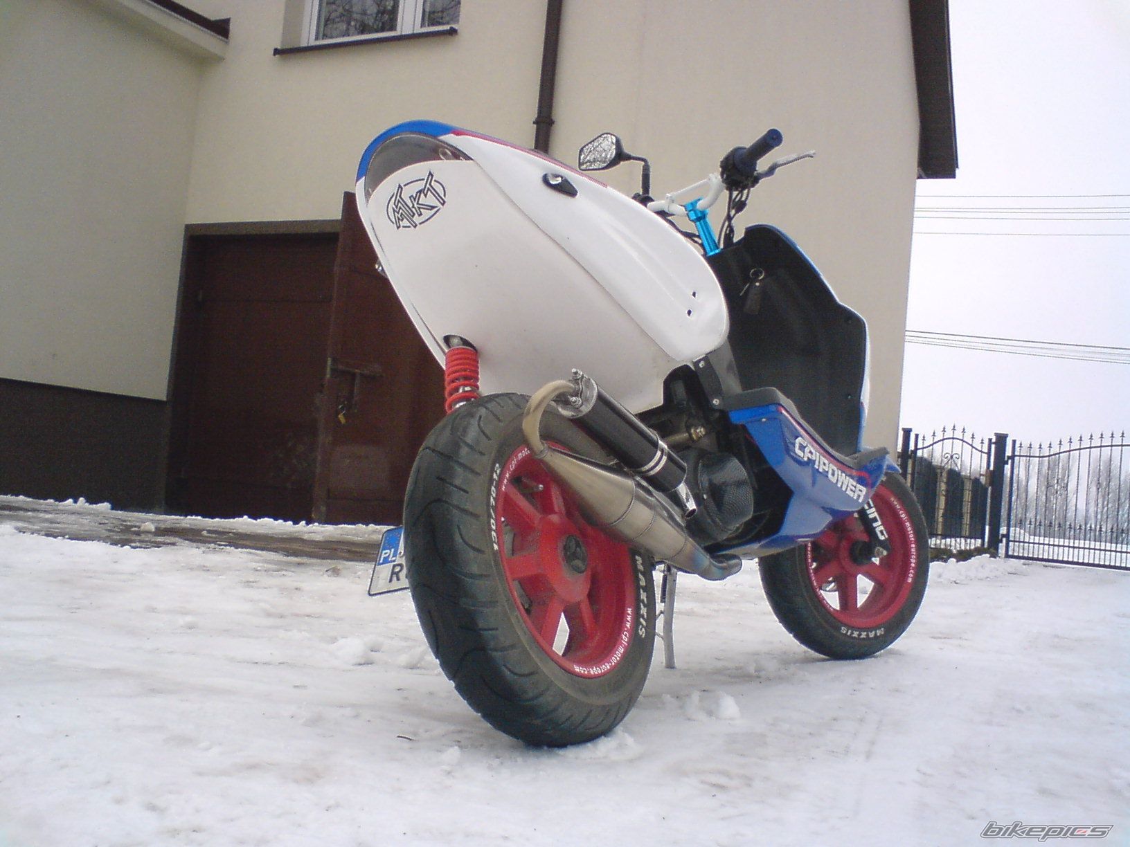 Photo 1583696