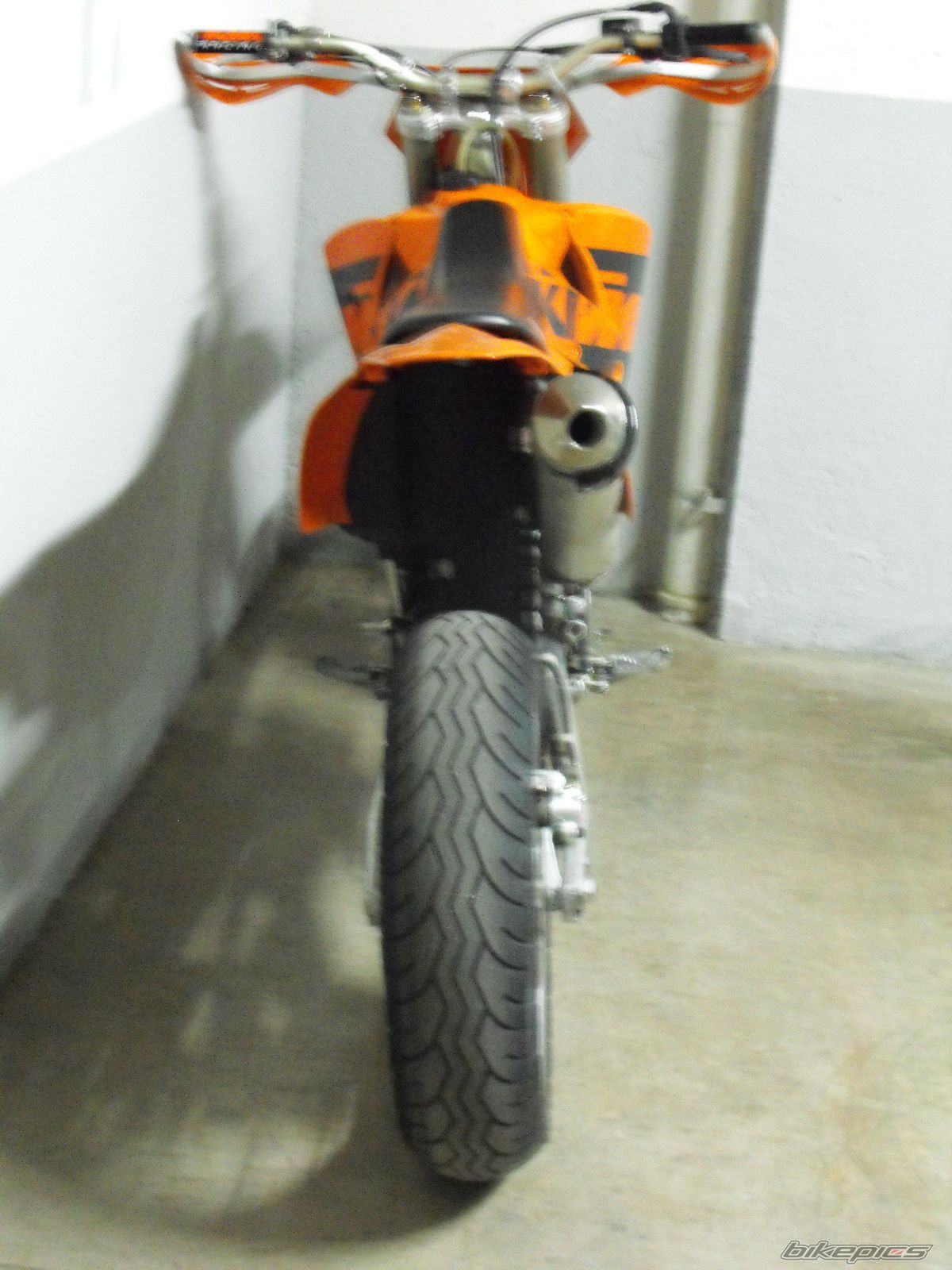 Photo 1583860