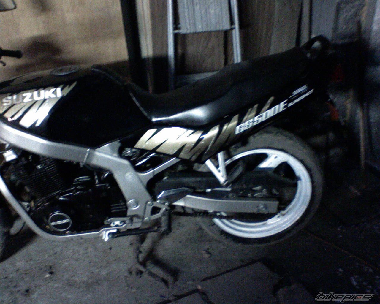 Photo 1583940