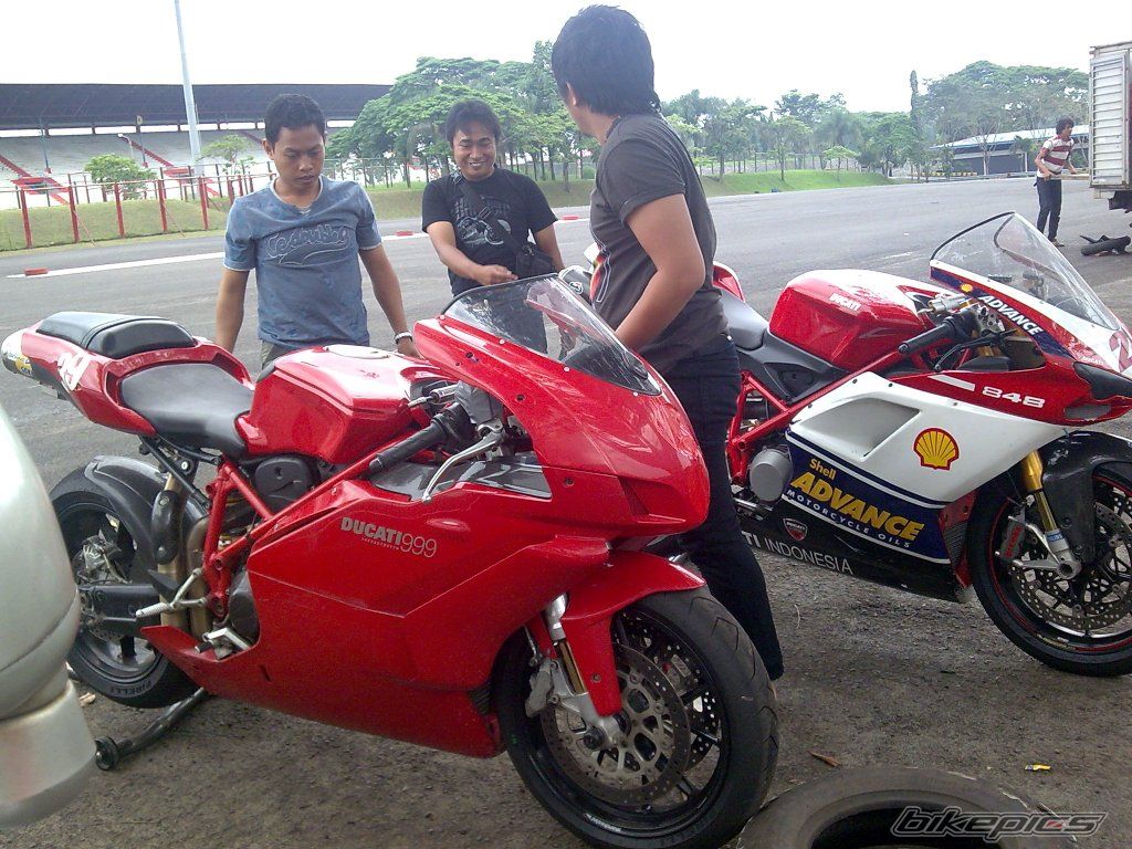Photo 1583986