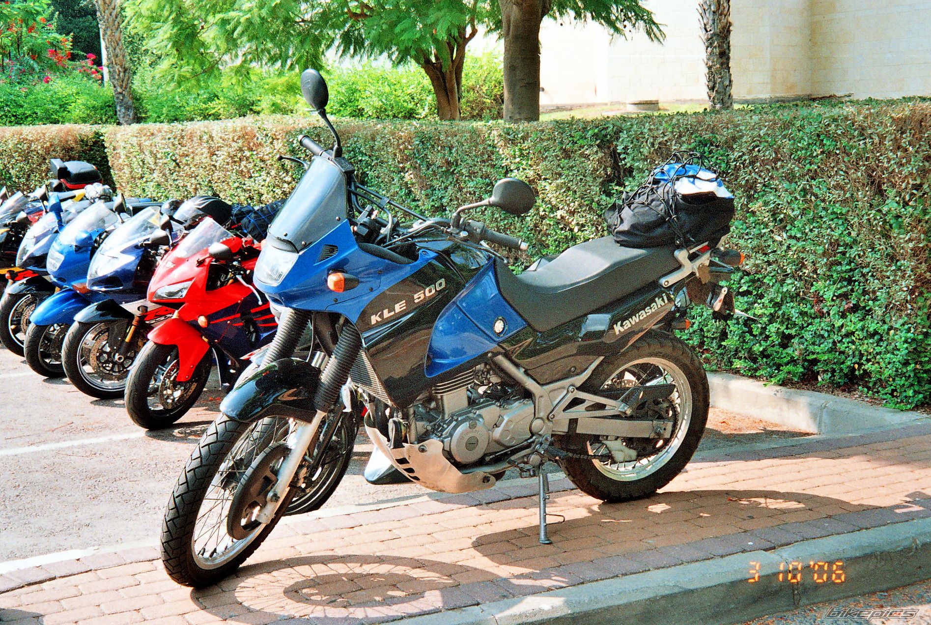 Photo 1584164