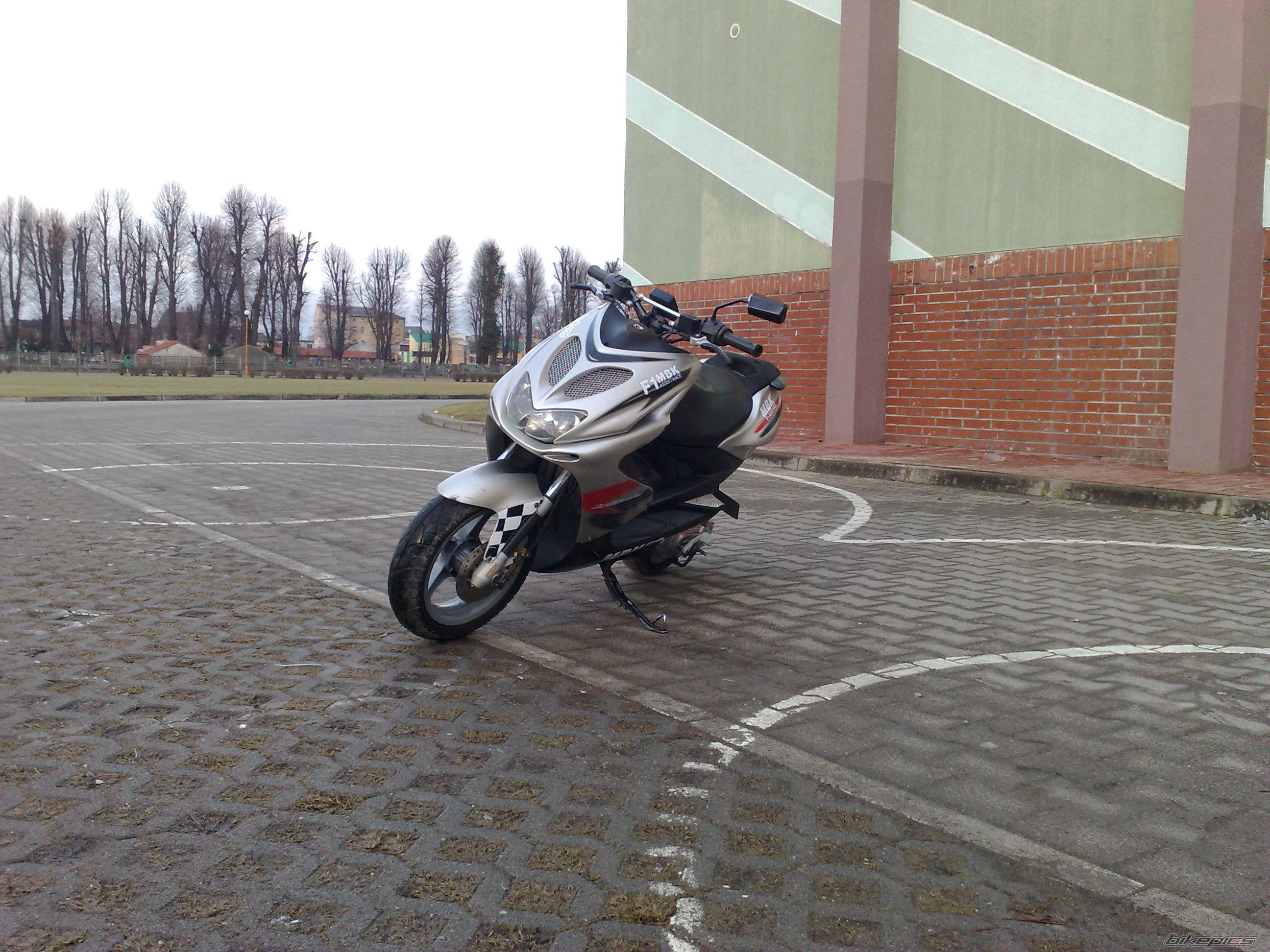 Photo 1584293