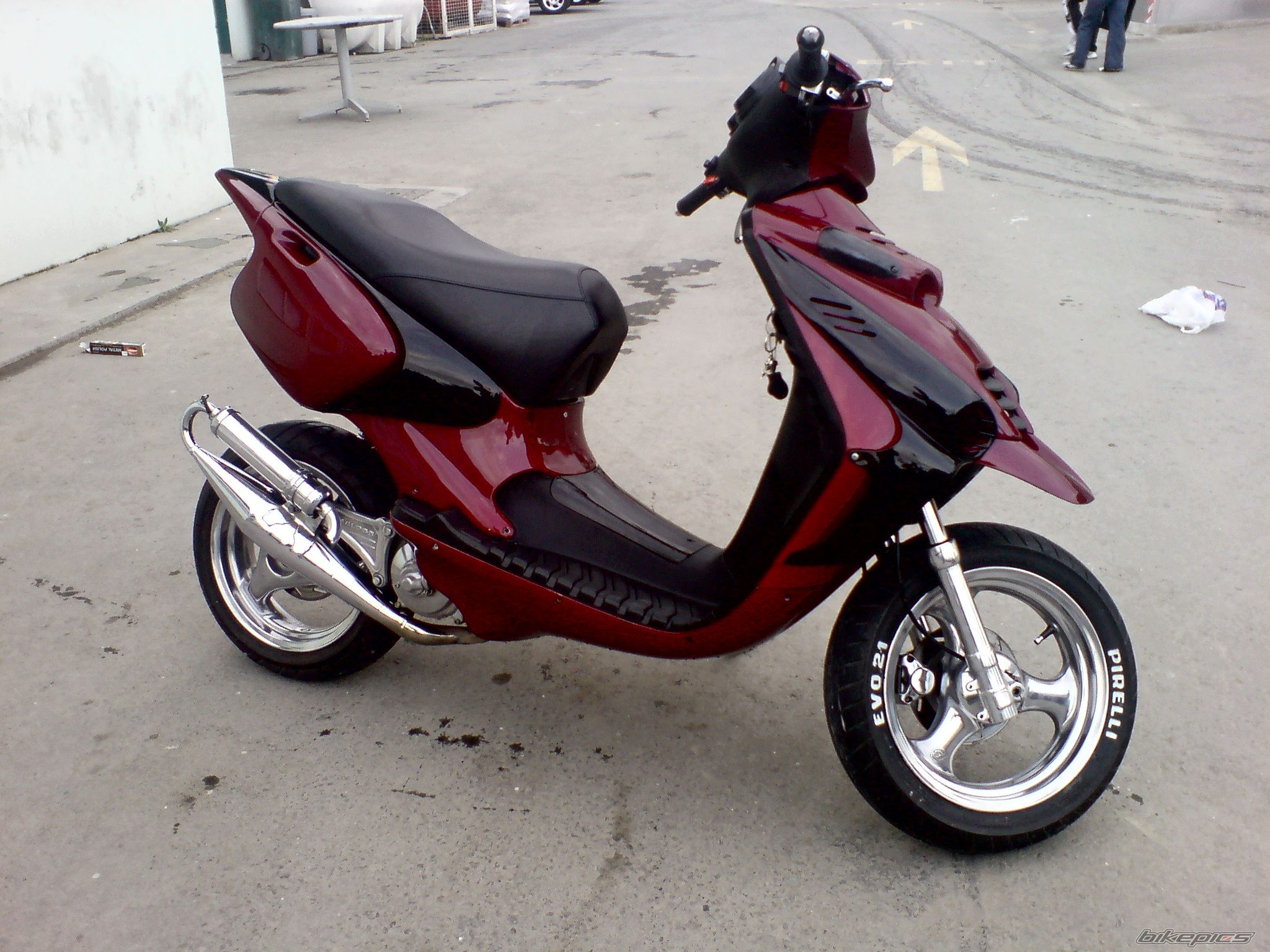 Photo 1584606