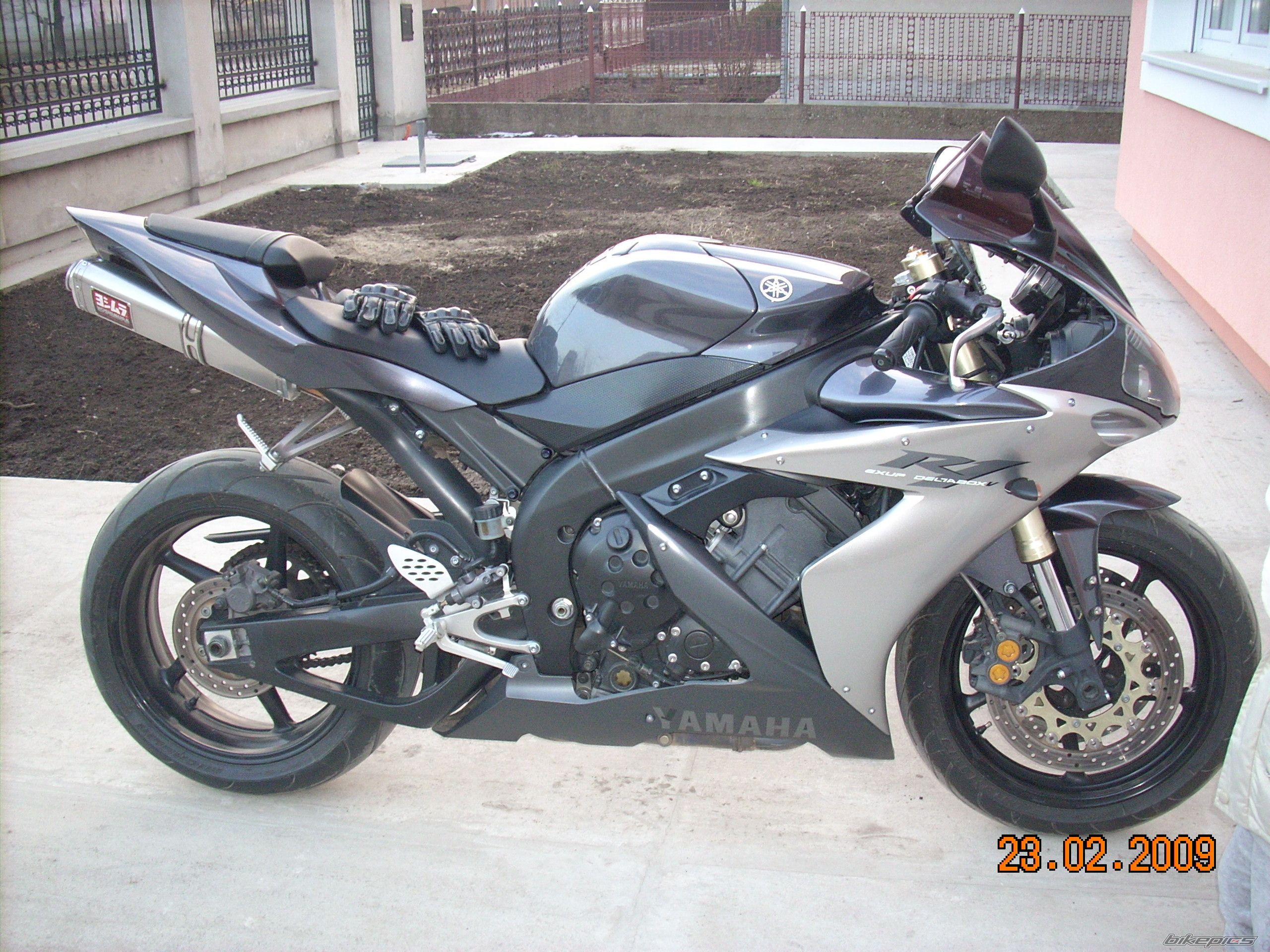 Photo 1584649