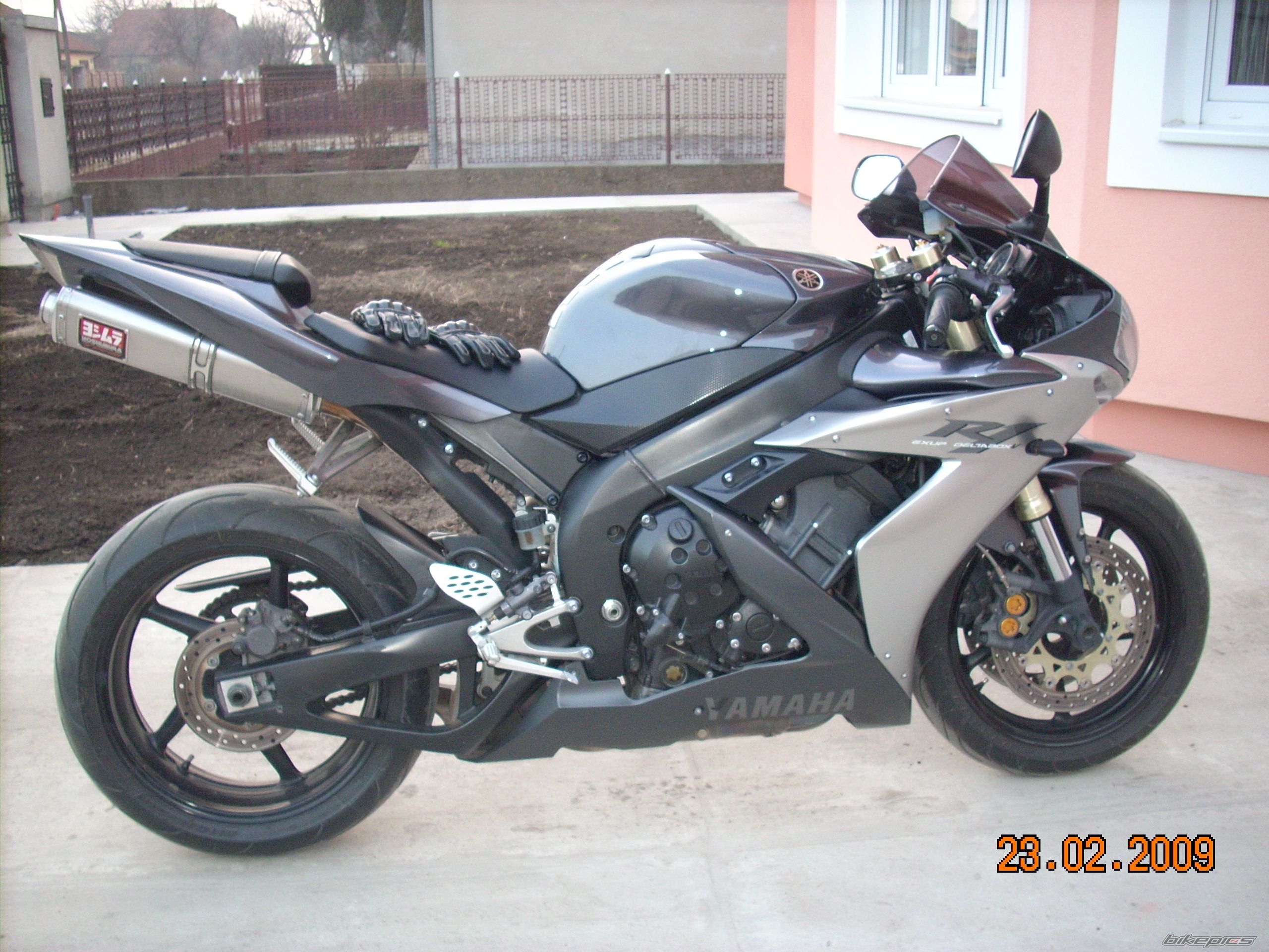 Photo 1584659