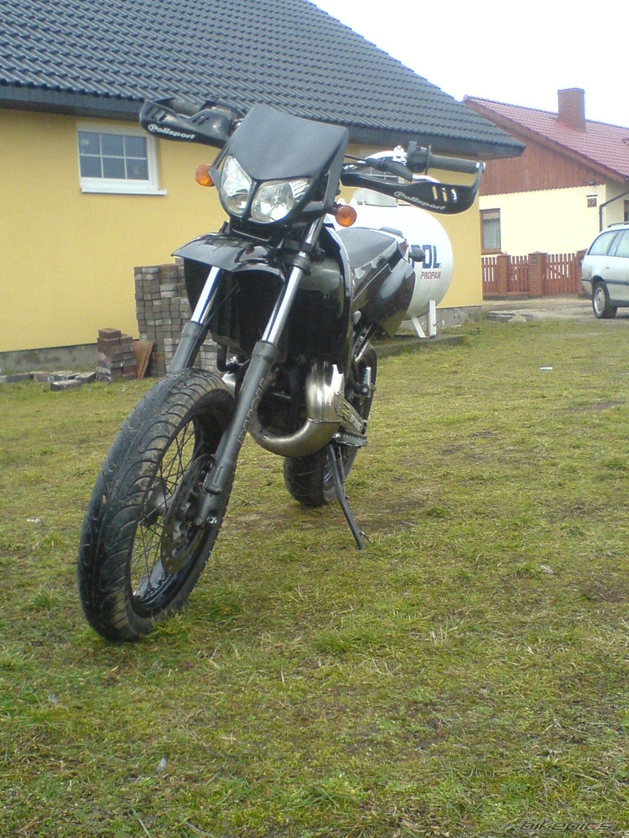 Photo 1584667