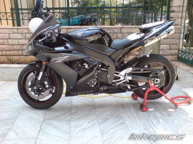 Photo 1584693