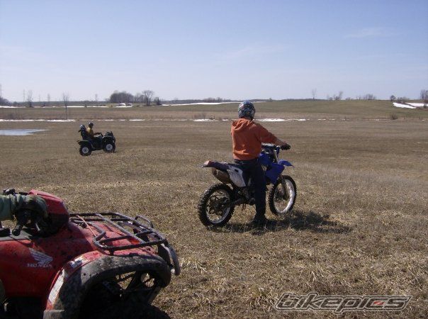 Photo 1584856