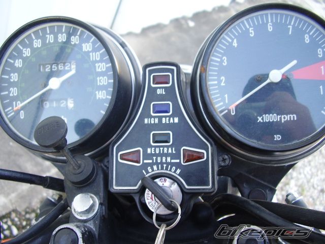 Photo 1584887