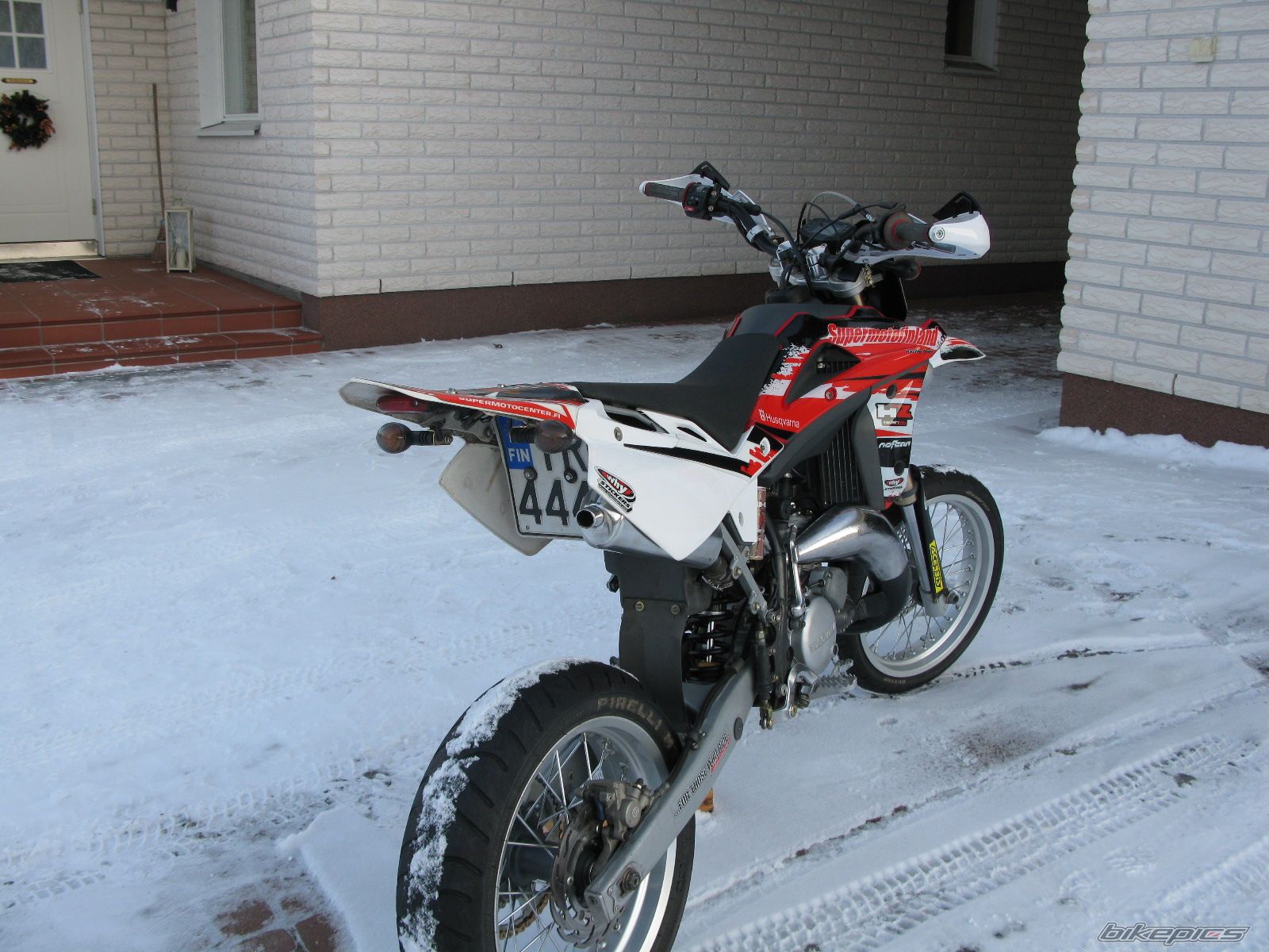 Photo 1585049