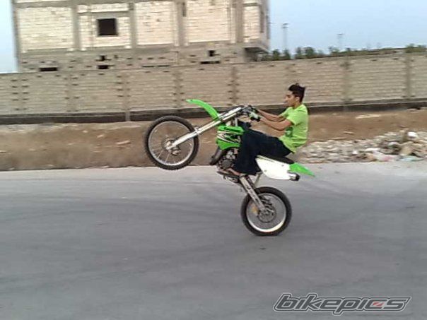 Photo 1585108
