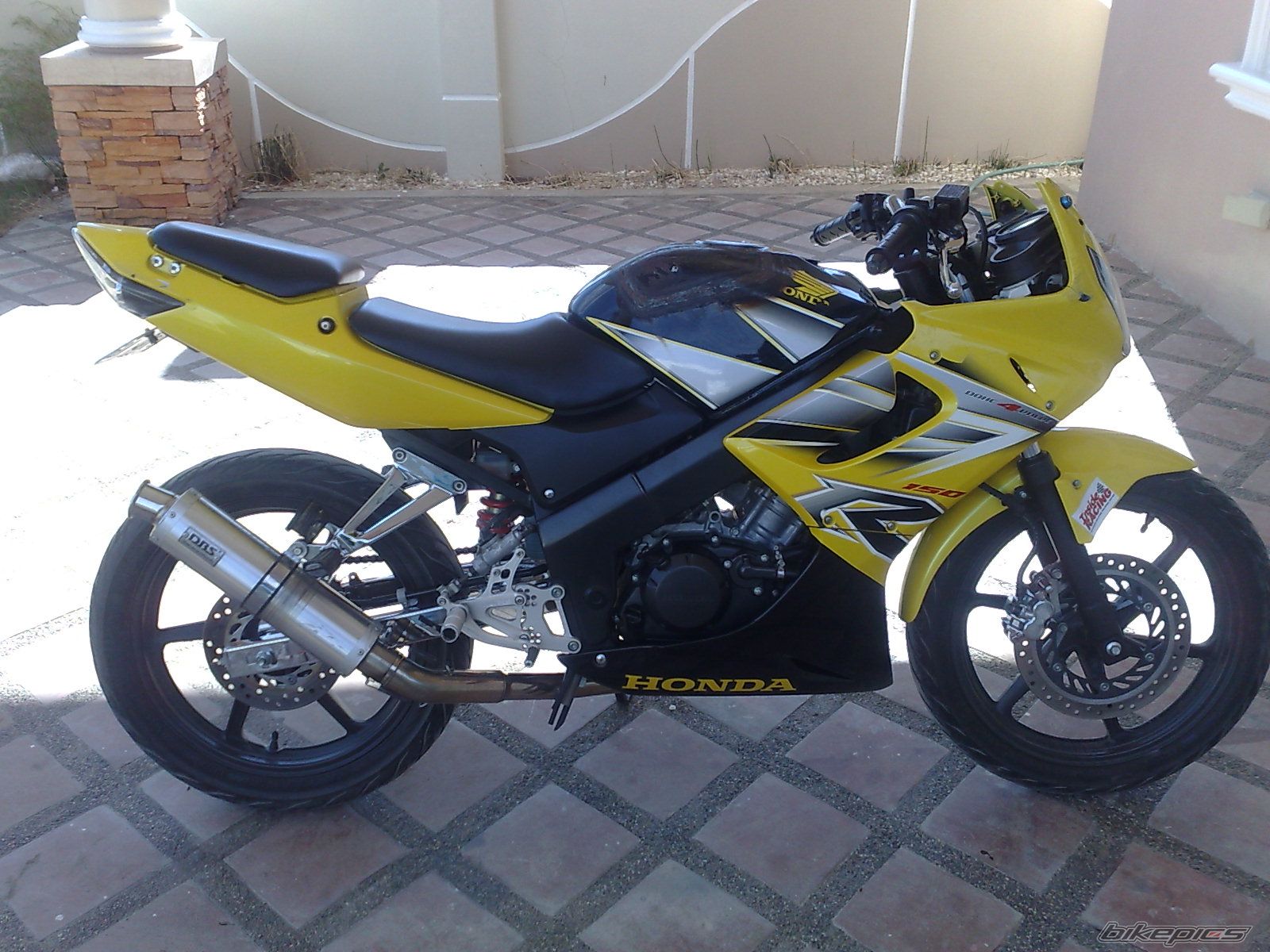 Bike Photo 1585307