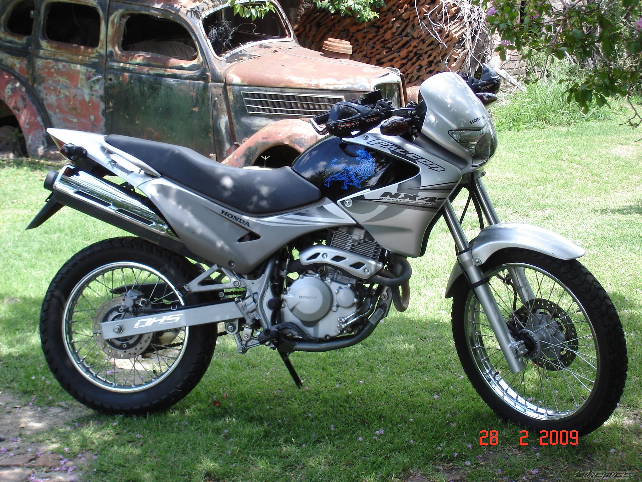 Photo 1585363