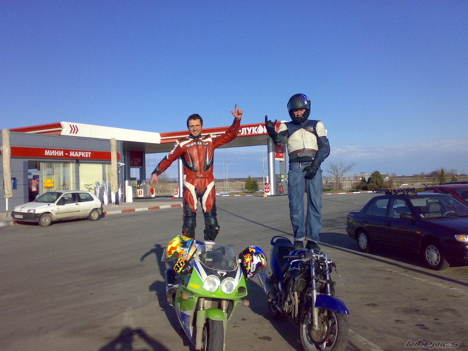Photo 1585385