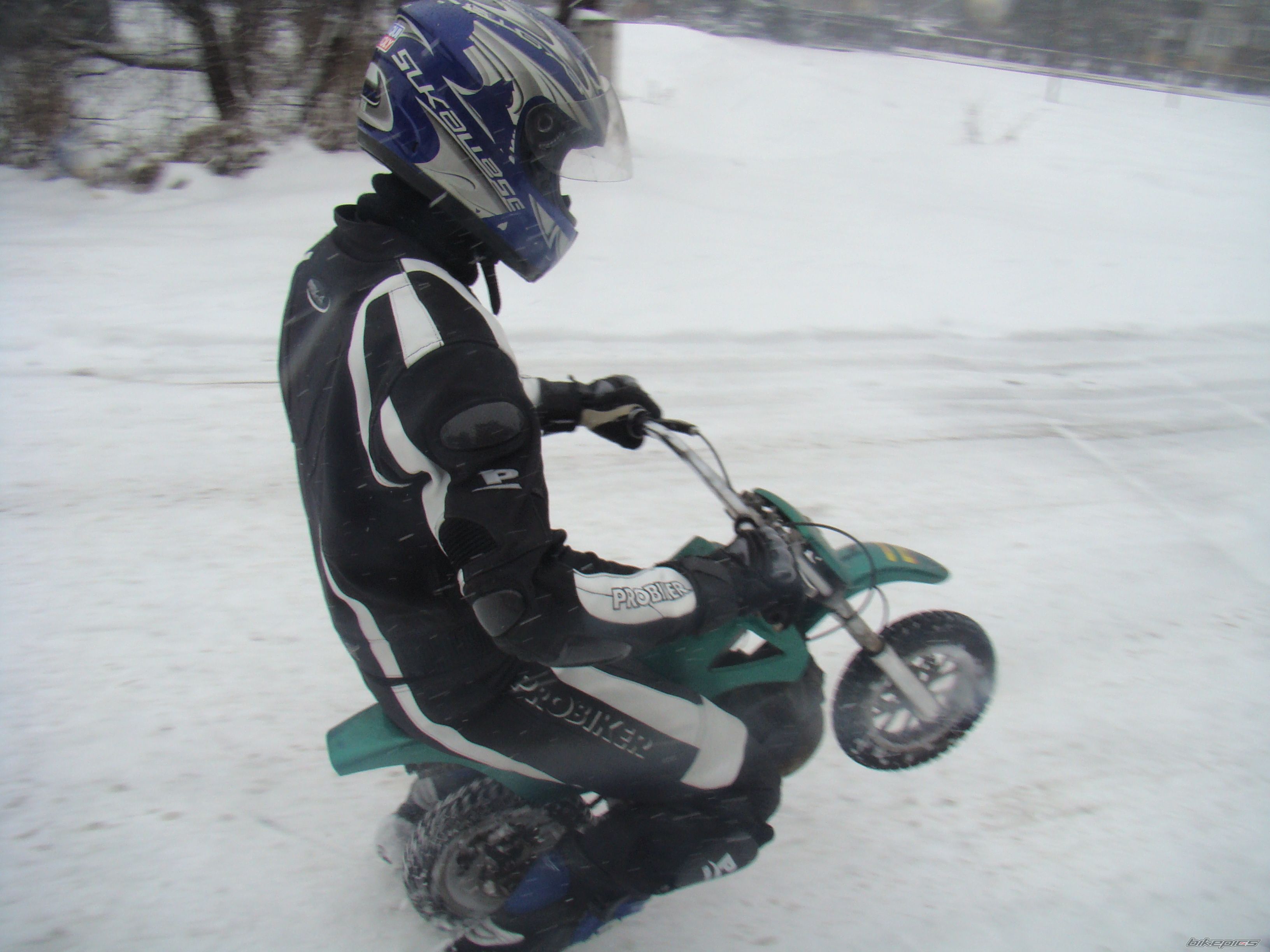 Photo 1585442