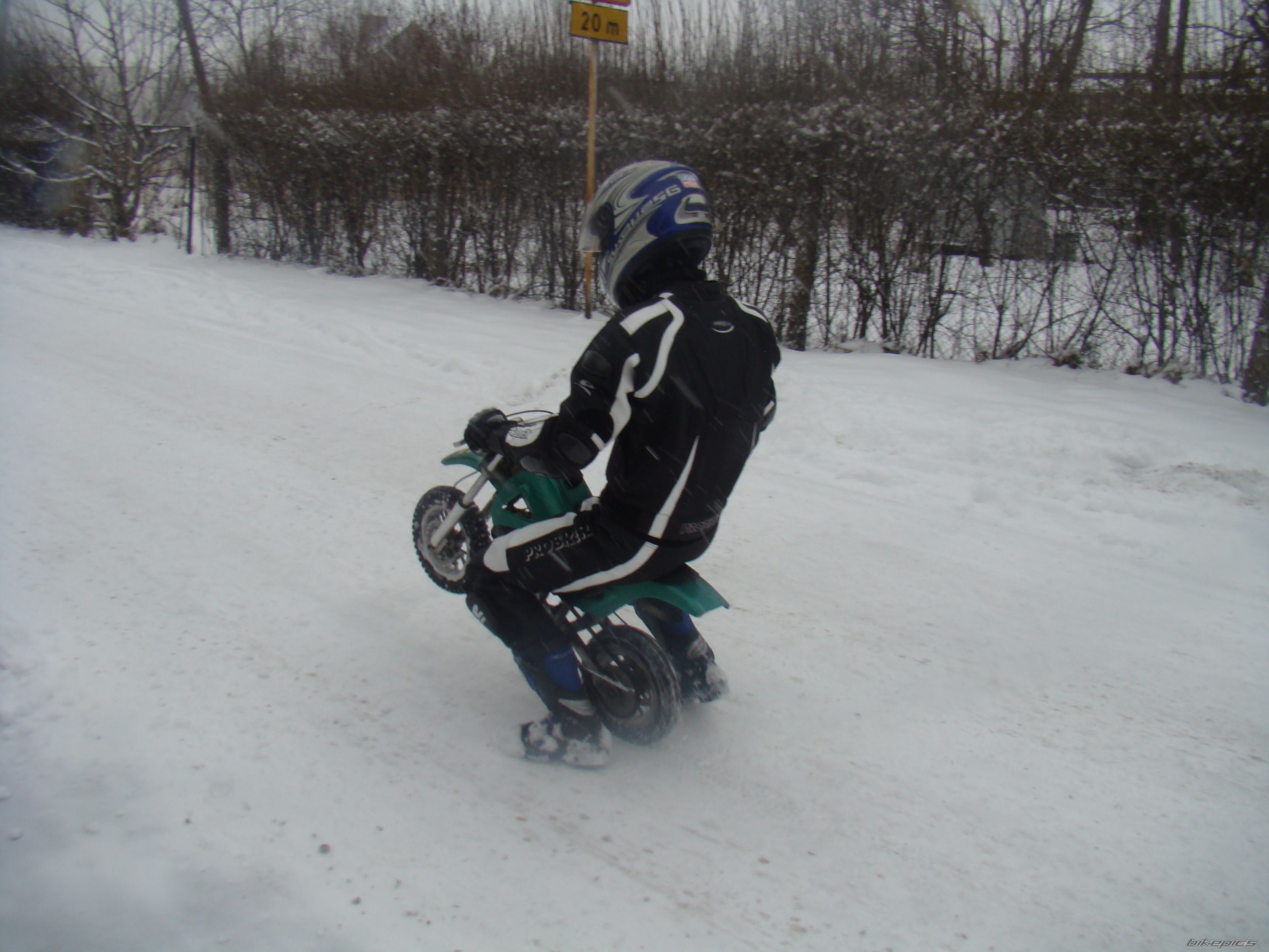 Photo 1585453