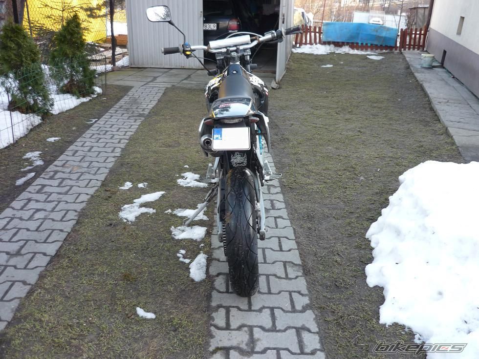 Photo 1585506