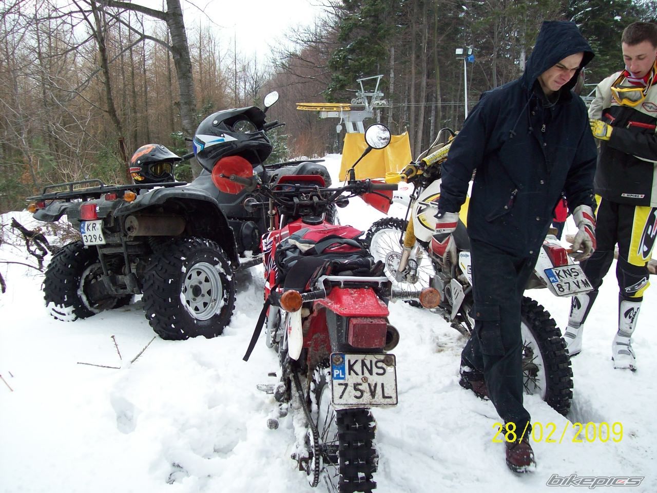 Photo 1585561