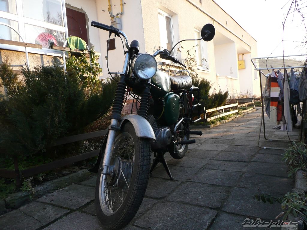 Photo 1585691