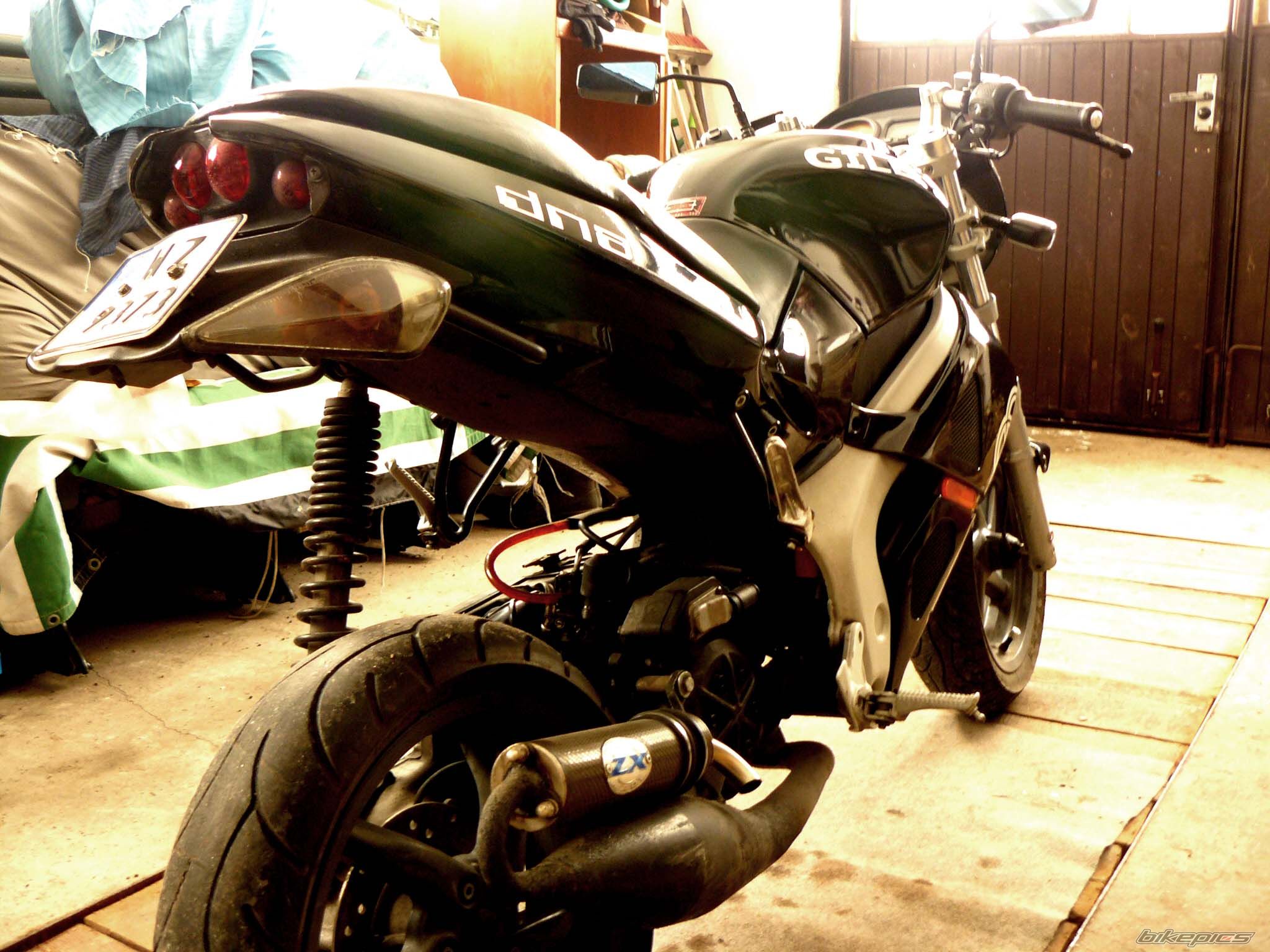 Photo 1585724