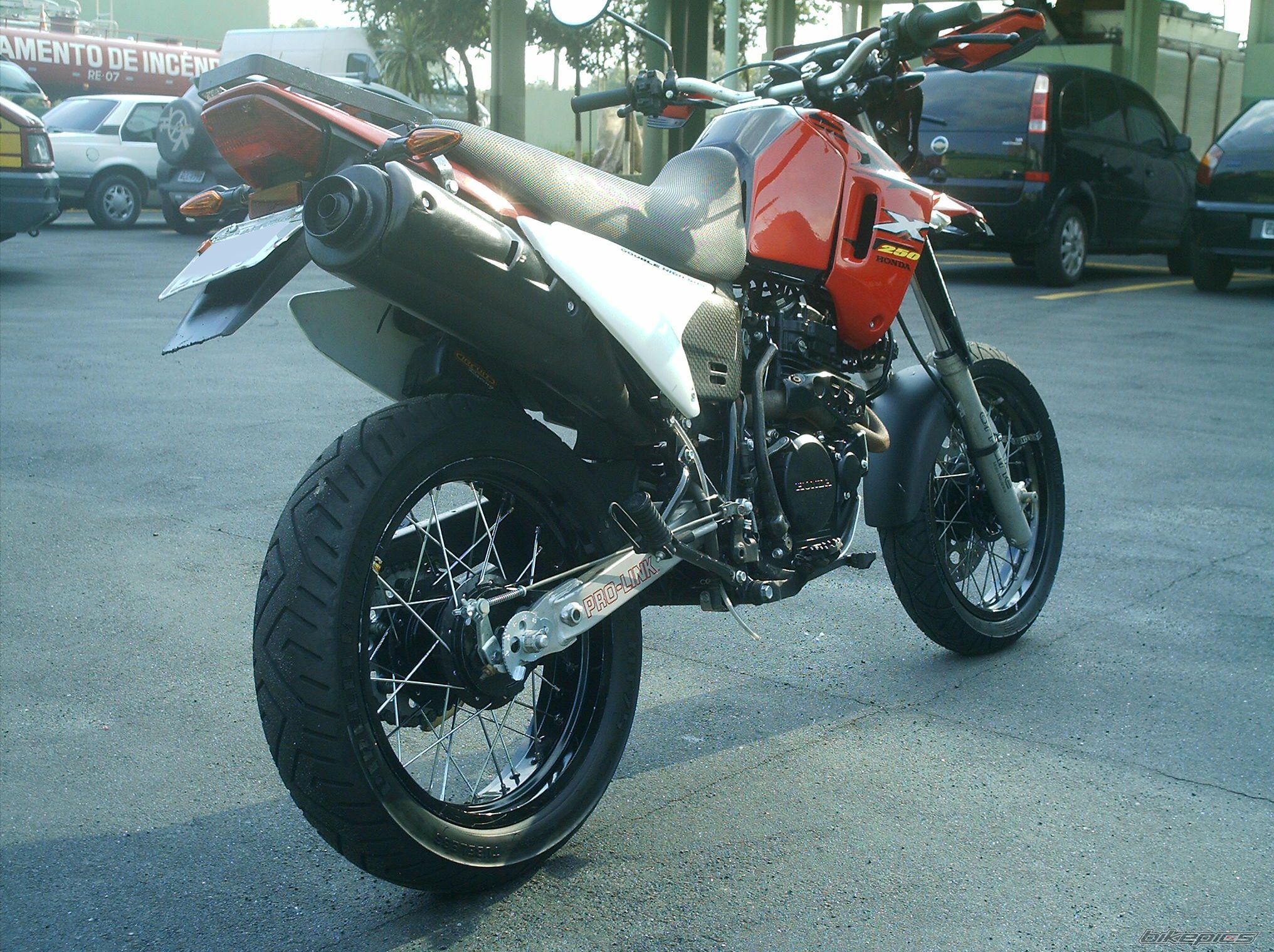 Photo 1585761