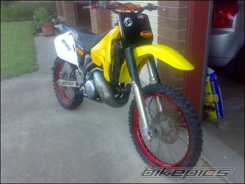 Photo 1585779