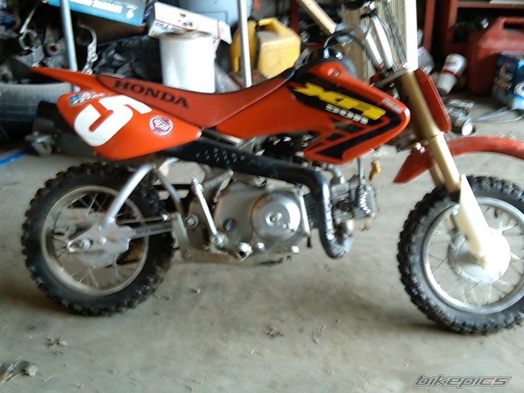 Photo 1585908