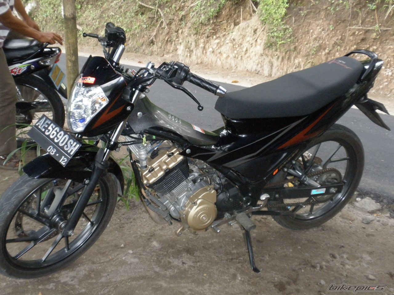 Photo 1585915