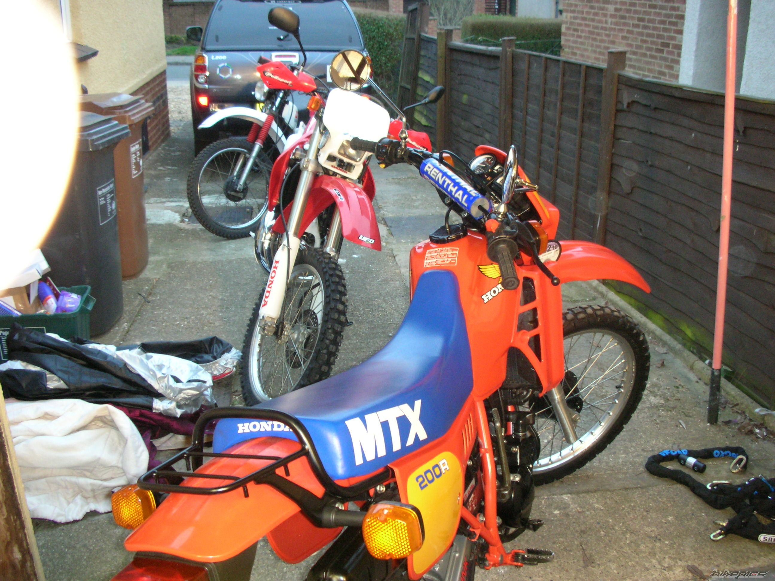 Photo 1586019