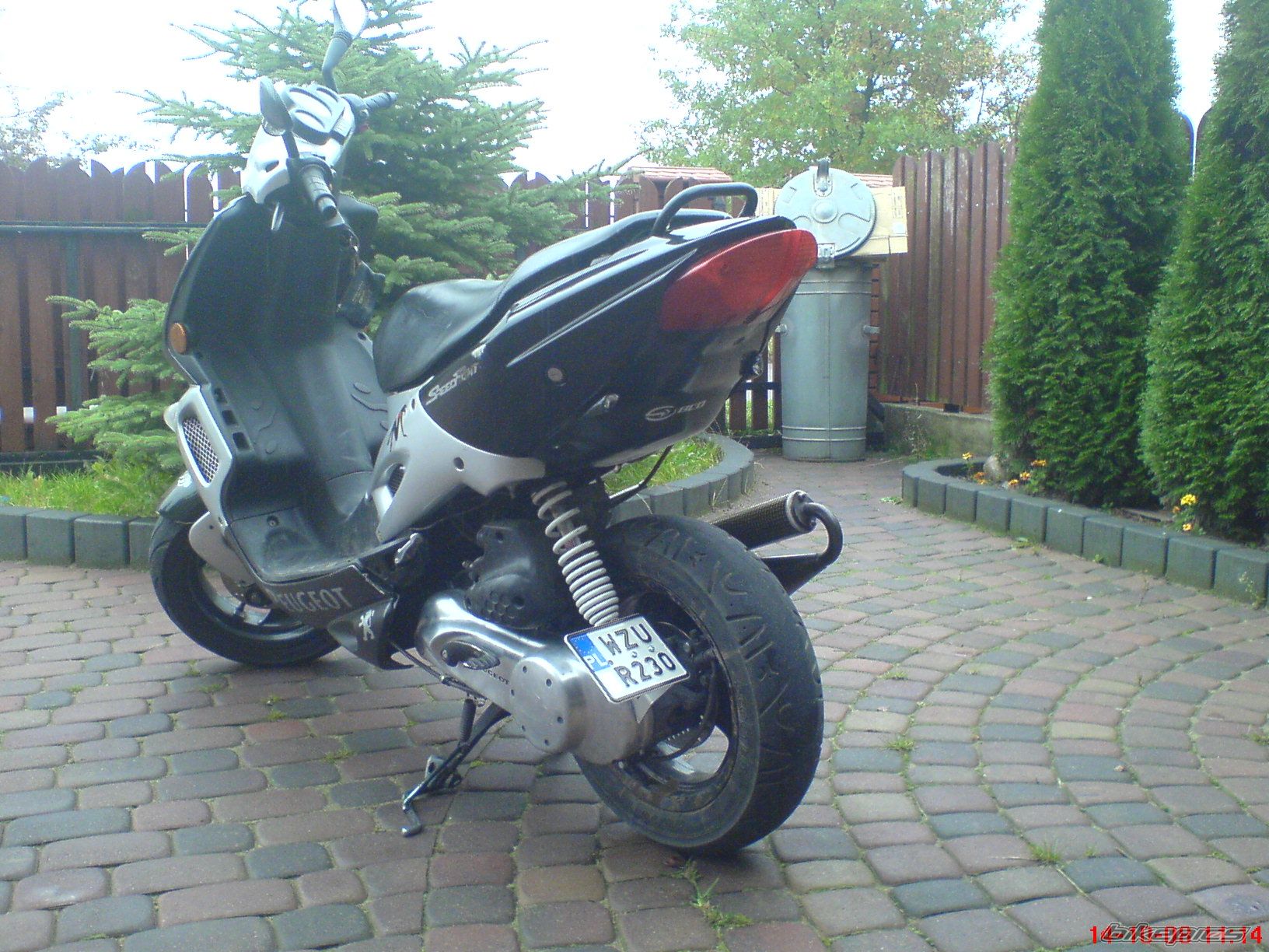 Photo 1586125