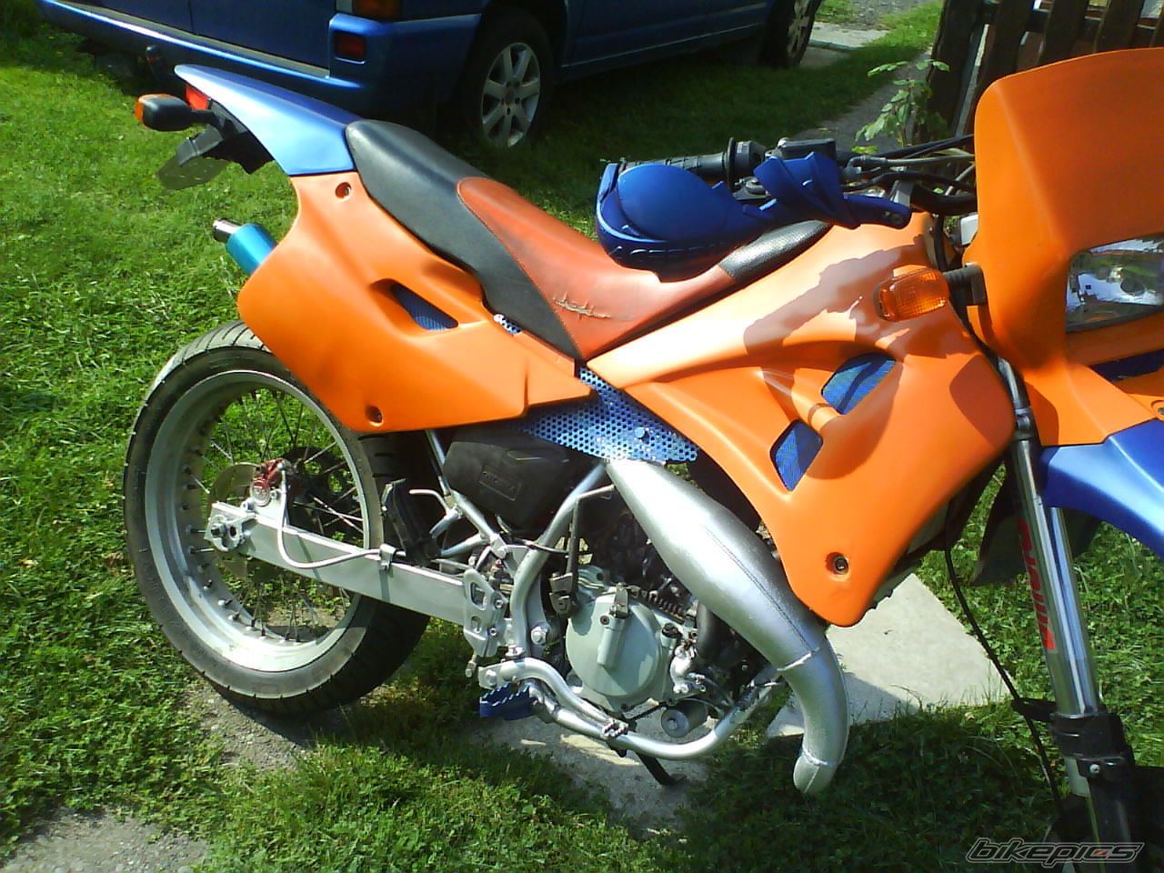 Photo 1586147