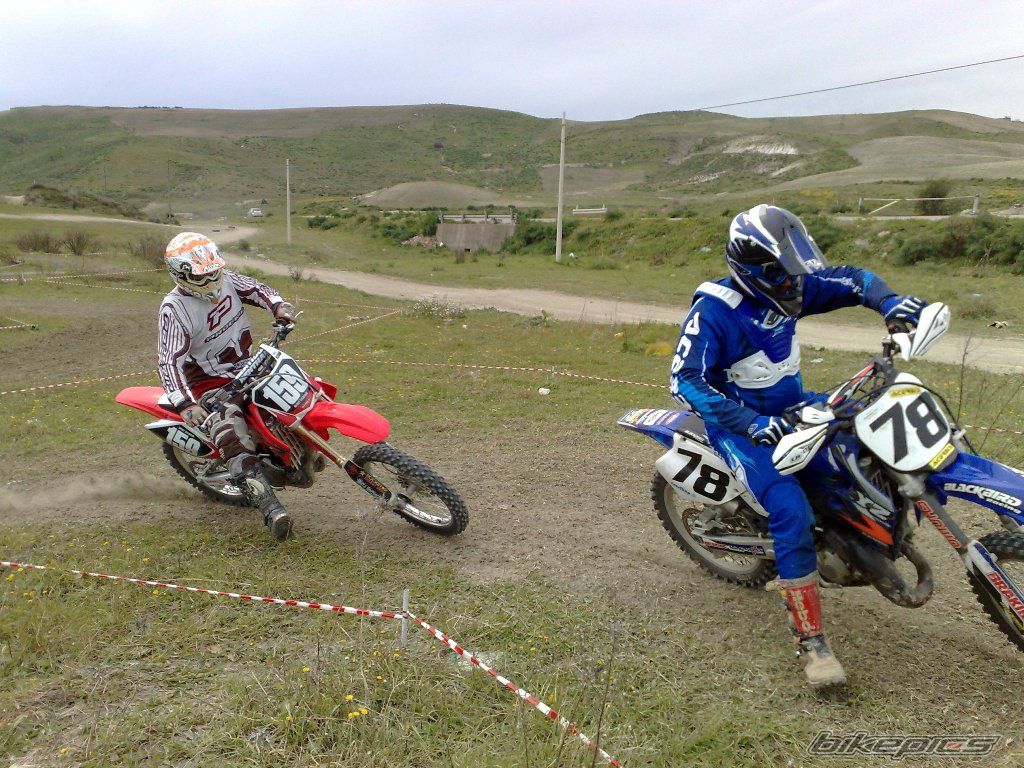Photo 1586190