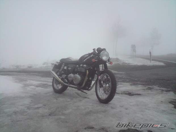Photo 1586308