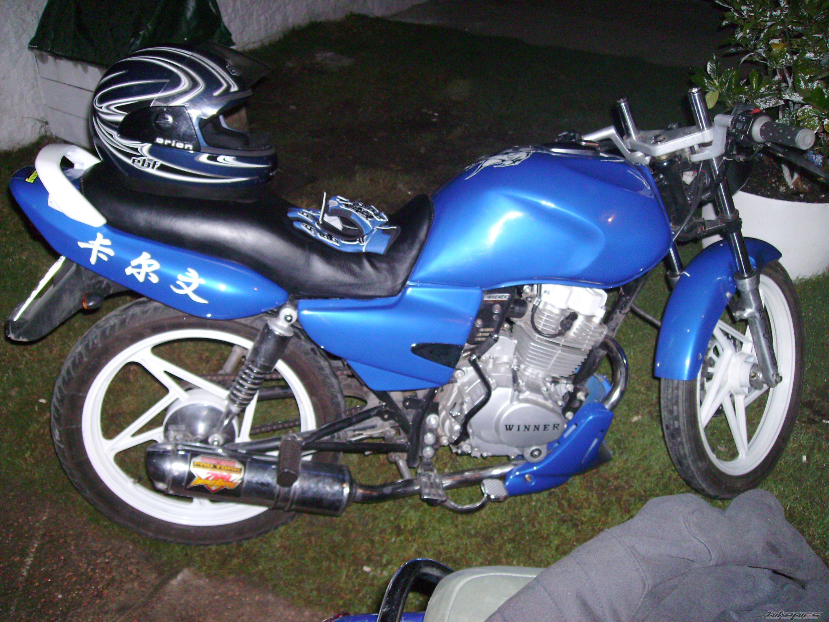 Photo 1586386